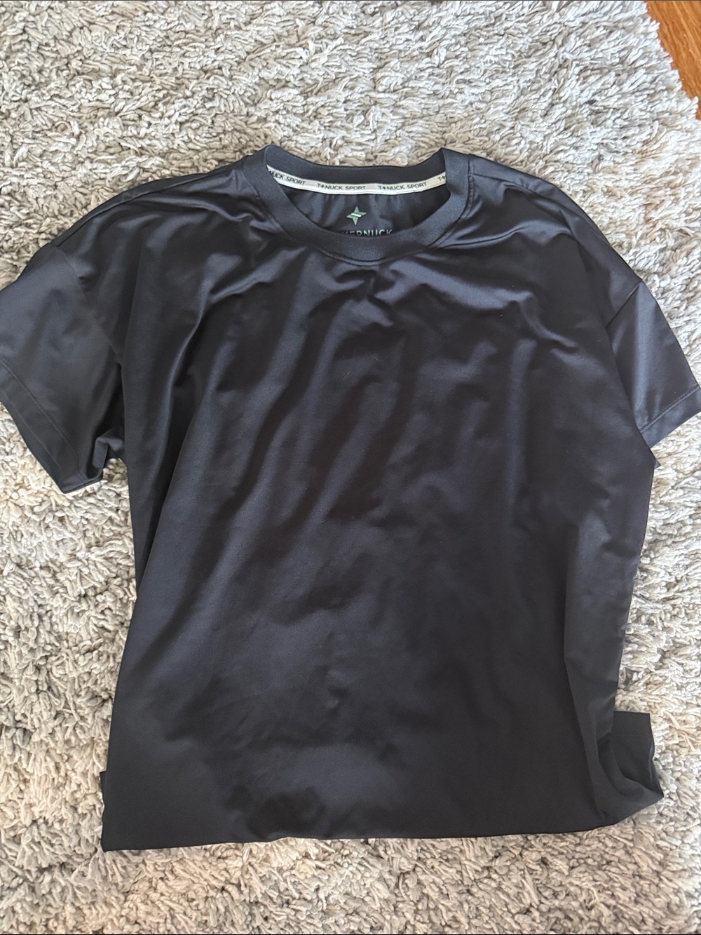 Tuckernuck Performance Crew Neck T-Shirt - Black